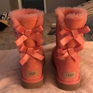 NWOT Classic Bailey Bow II Boot